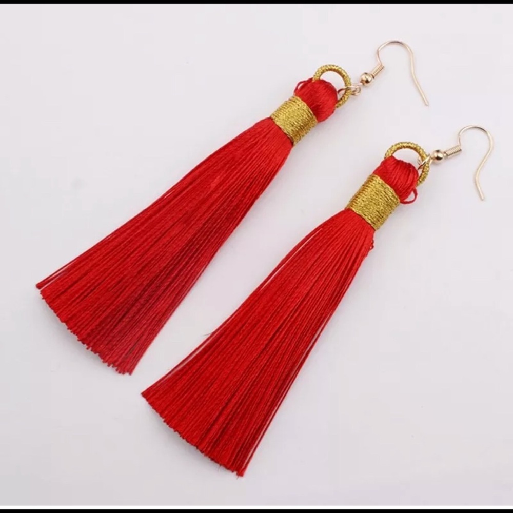 Tassel earrings new red light weight